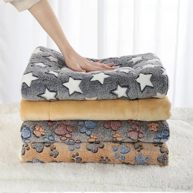 Flannel Pet Sleeping Mat & Dog Bed - Cozy Cushion for Small & Large Pets